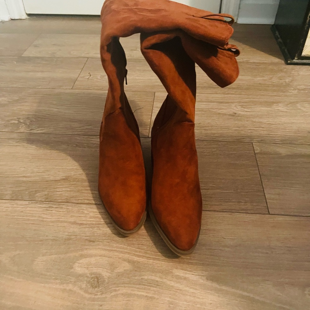 Universal Thread Boots - image 3